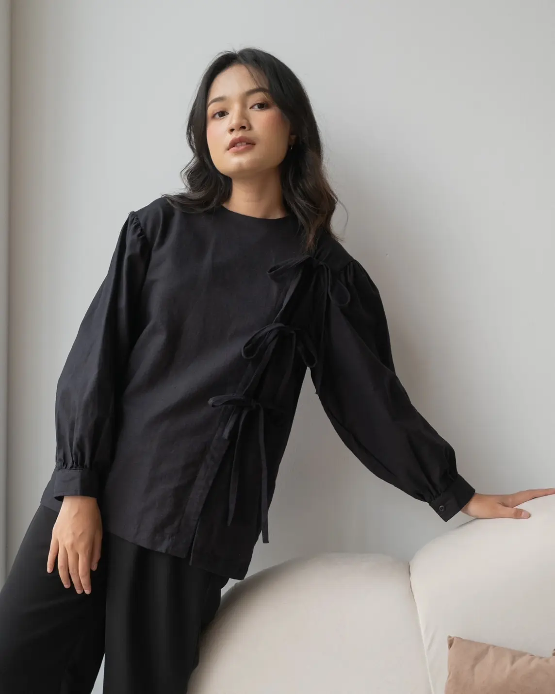 Henza Blouse Black - Image 3