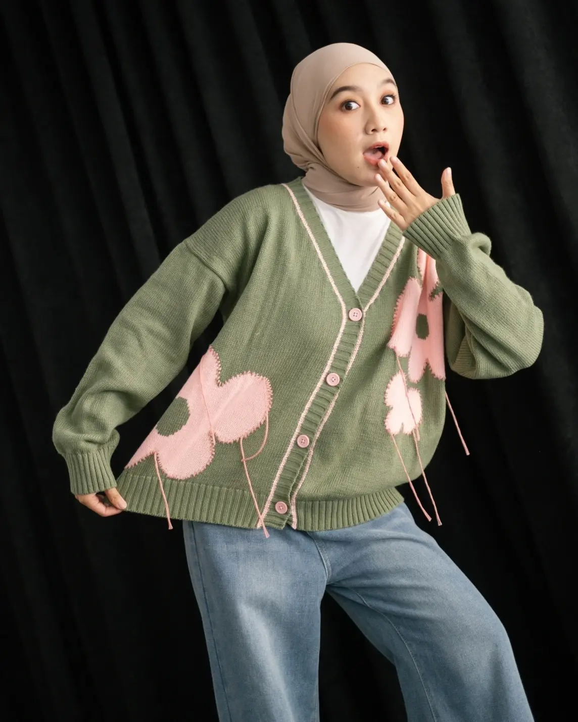 Emilia Cardigan Green - Image 3
