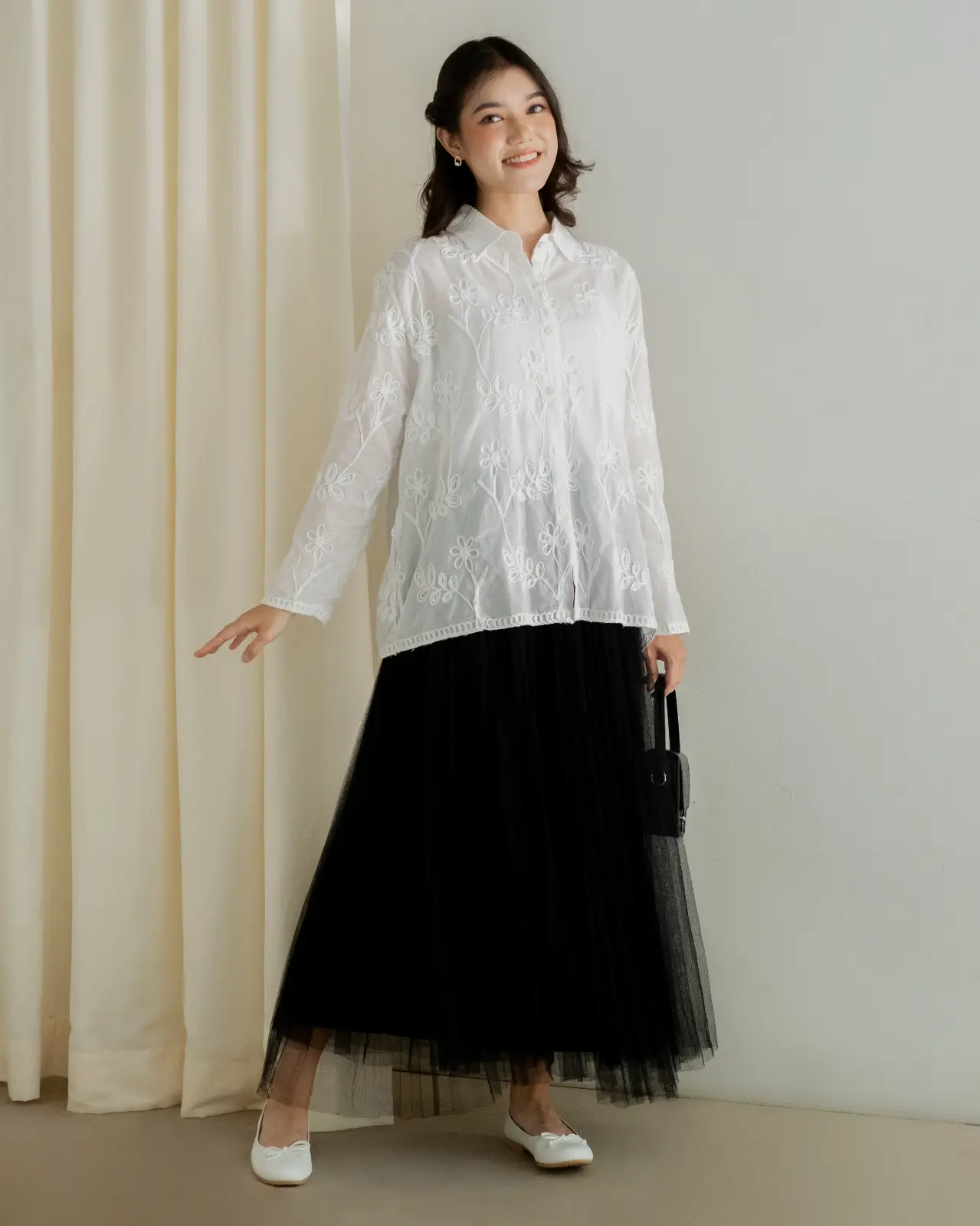 Hilaria Shirt Kode 104 Broken White