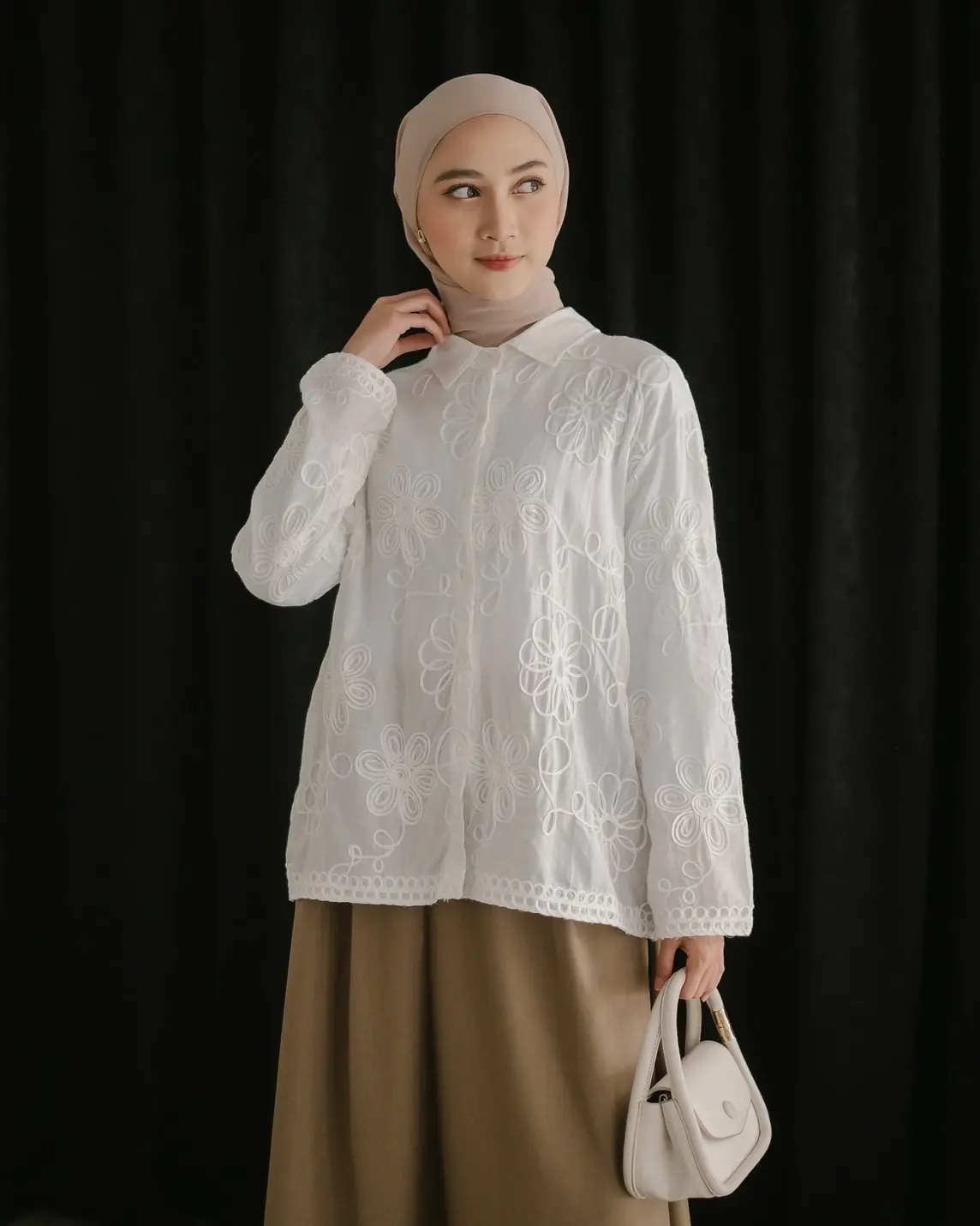 Uriana Shirt Kode 103 Broken White