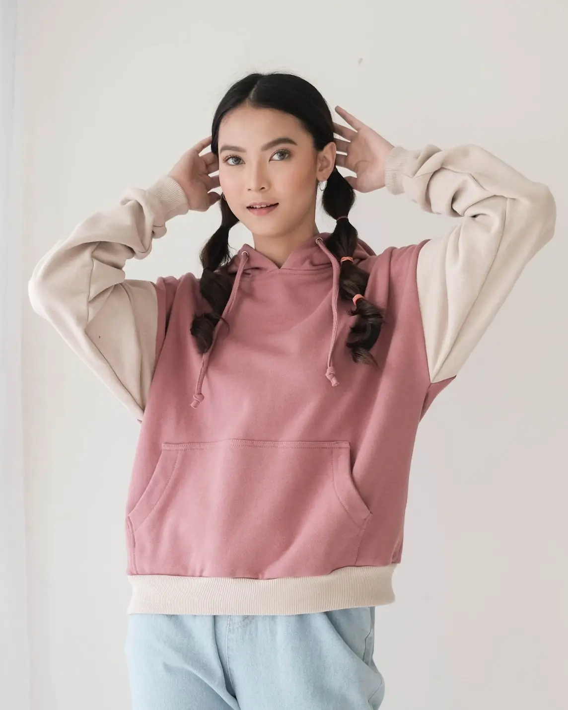 Windira Hoodie Sweater Raspberry - Image 2