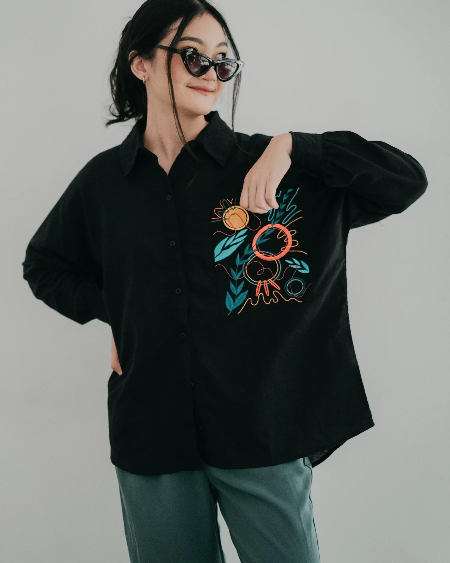 Alternative view of Stem Shirt Black