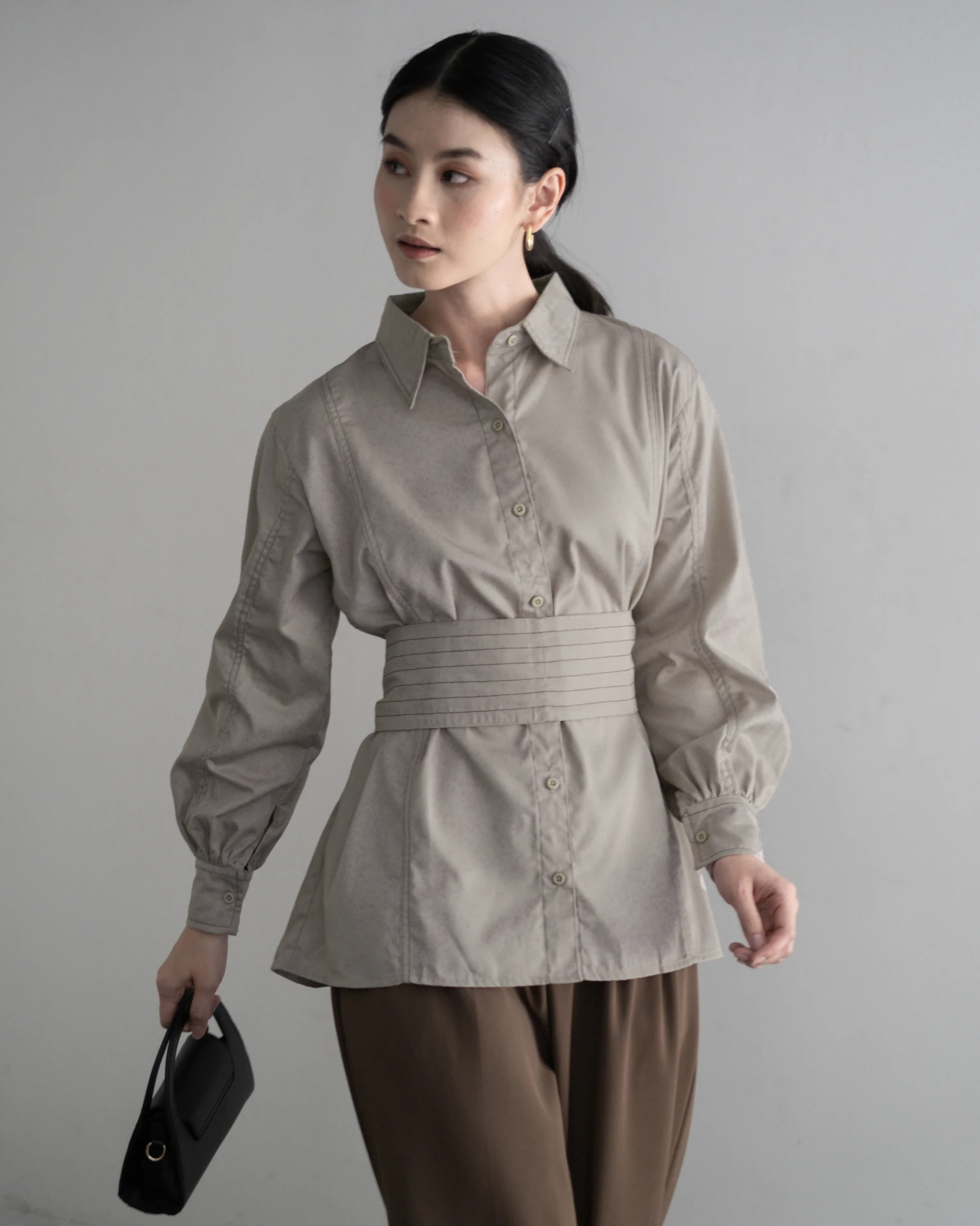 Alternative view of Lizzy Shirt Khaki
