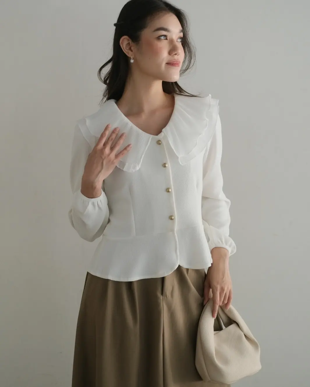 Helga Blouse Kode 127A Broken White