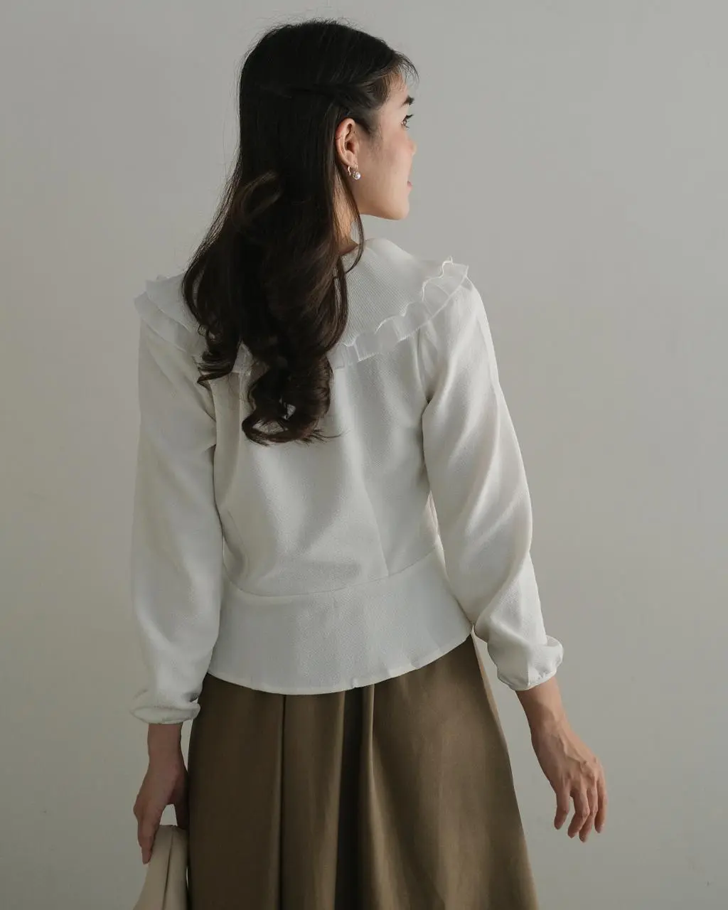 Helga Blouse Kode 127A Broken White - Image 3