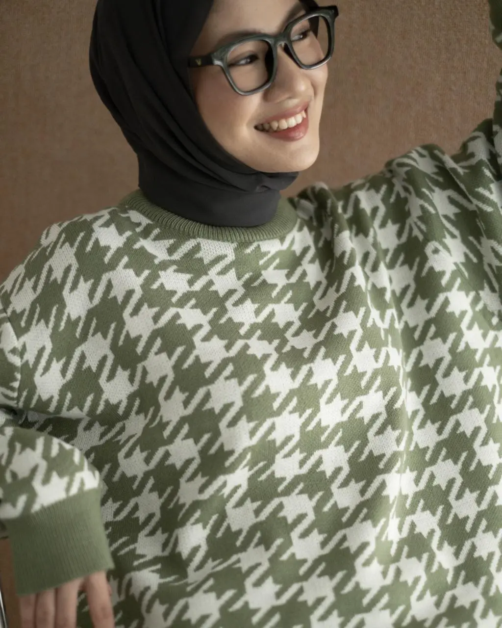 Houndstooth Sweater Mint - Image 3