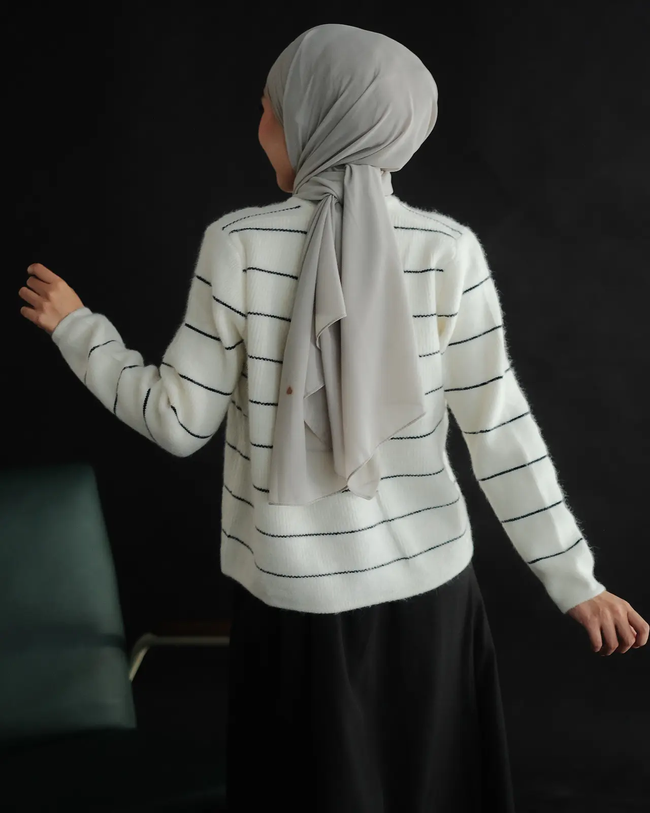 Ifadha Stripe Cardi Kode 77 Broken White - Image 3