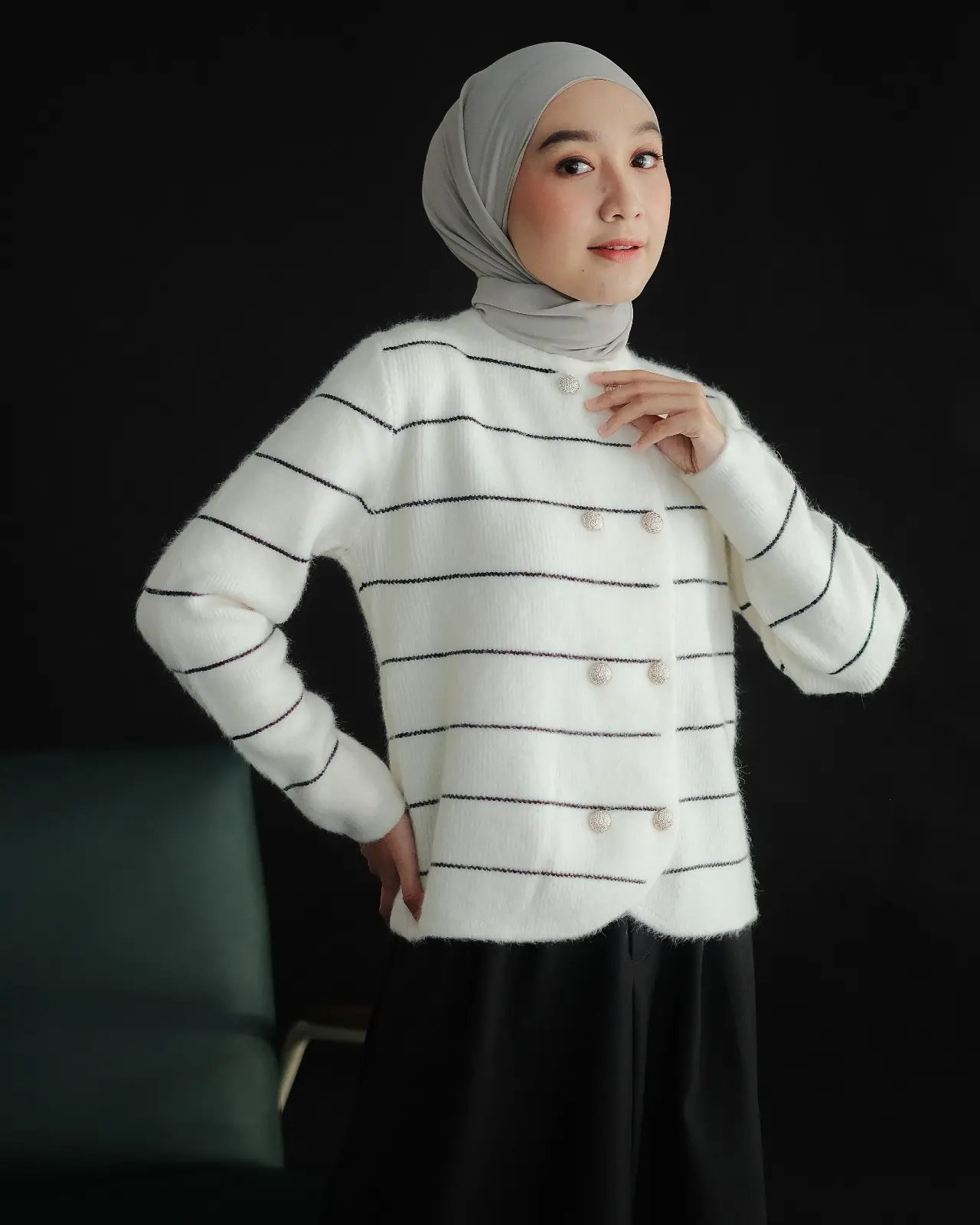 Ifadha Stripe Cardi Kode 77 Broken White - Image 2