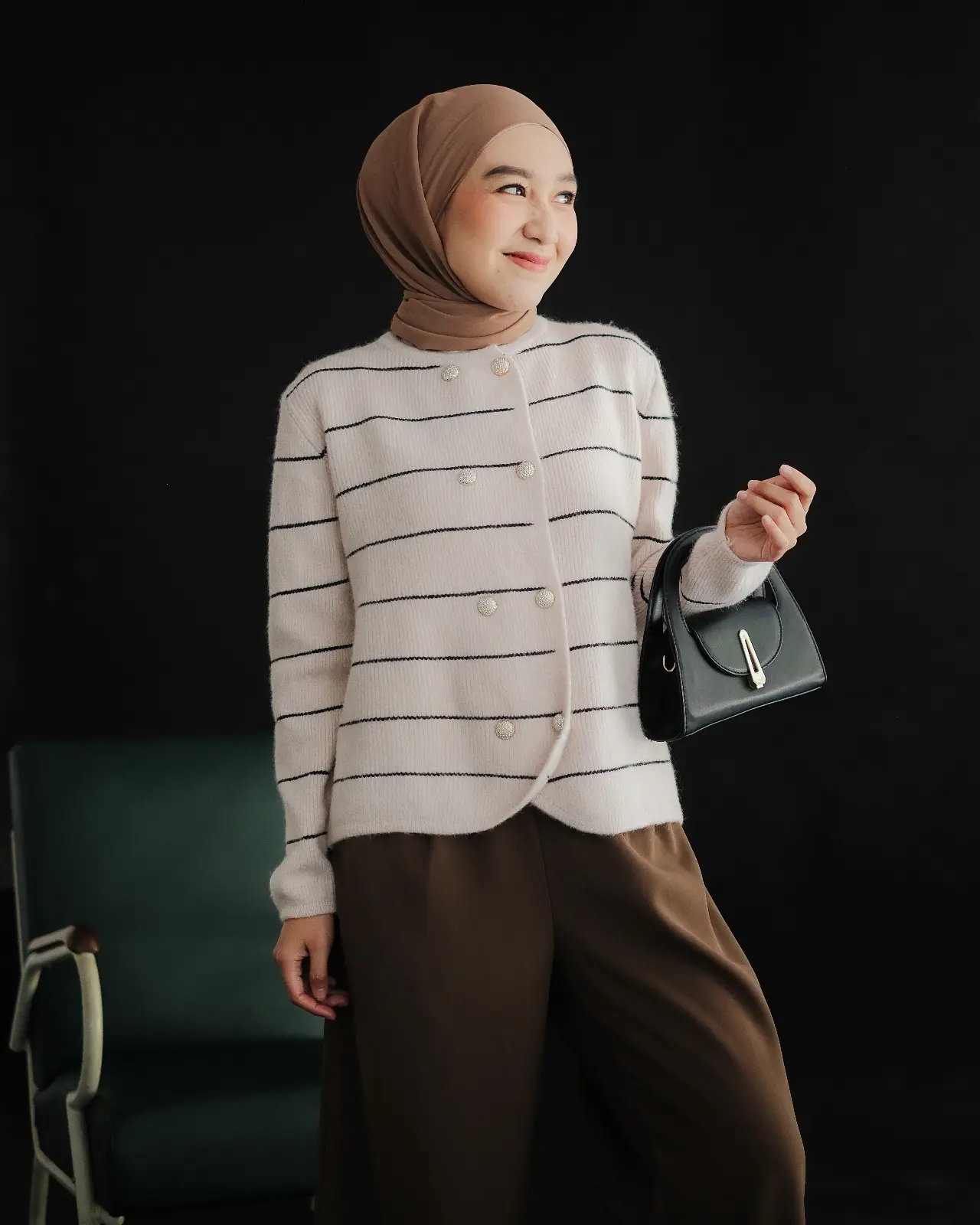Ifadha Stripe Cardi Kode 77 Cream - Image 2