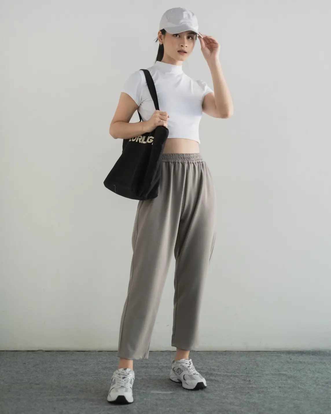 Laiqa Pants Kode 413 Grey - Image 2