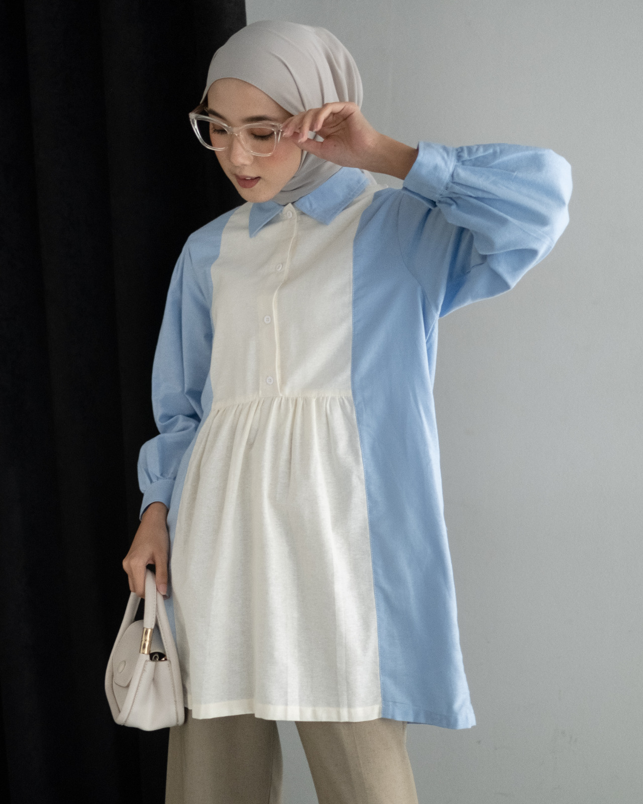 Nisrina Shirt Blue