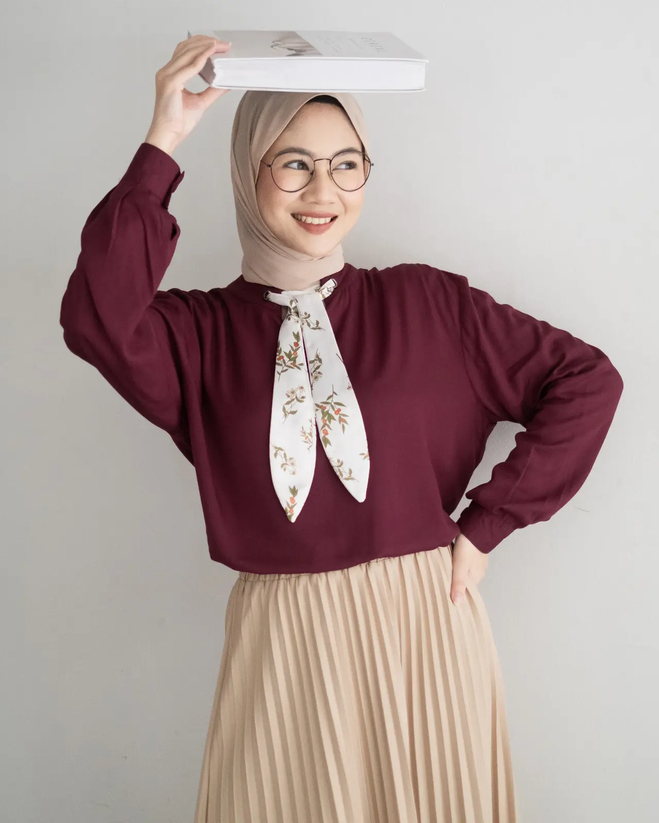 Abigail Blouse Red Cherry - Image 3