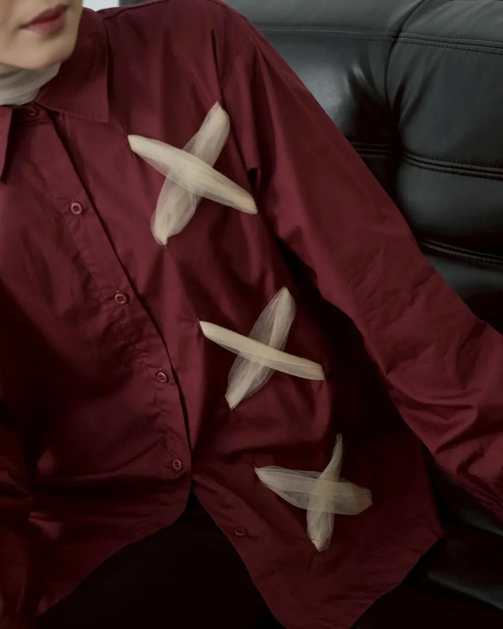 Reigner Shirt Maroon - Image 4