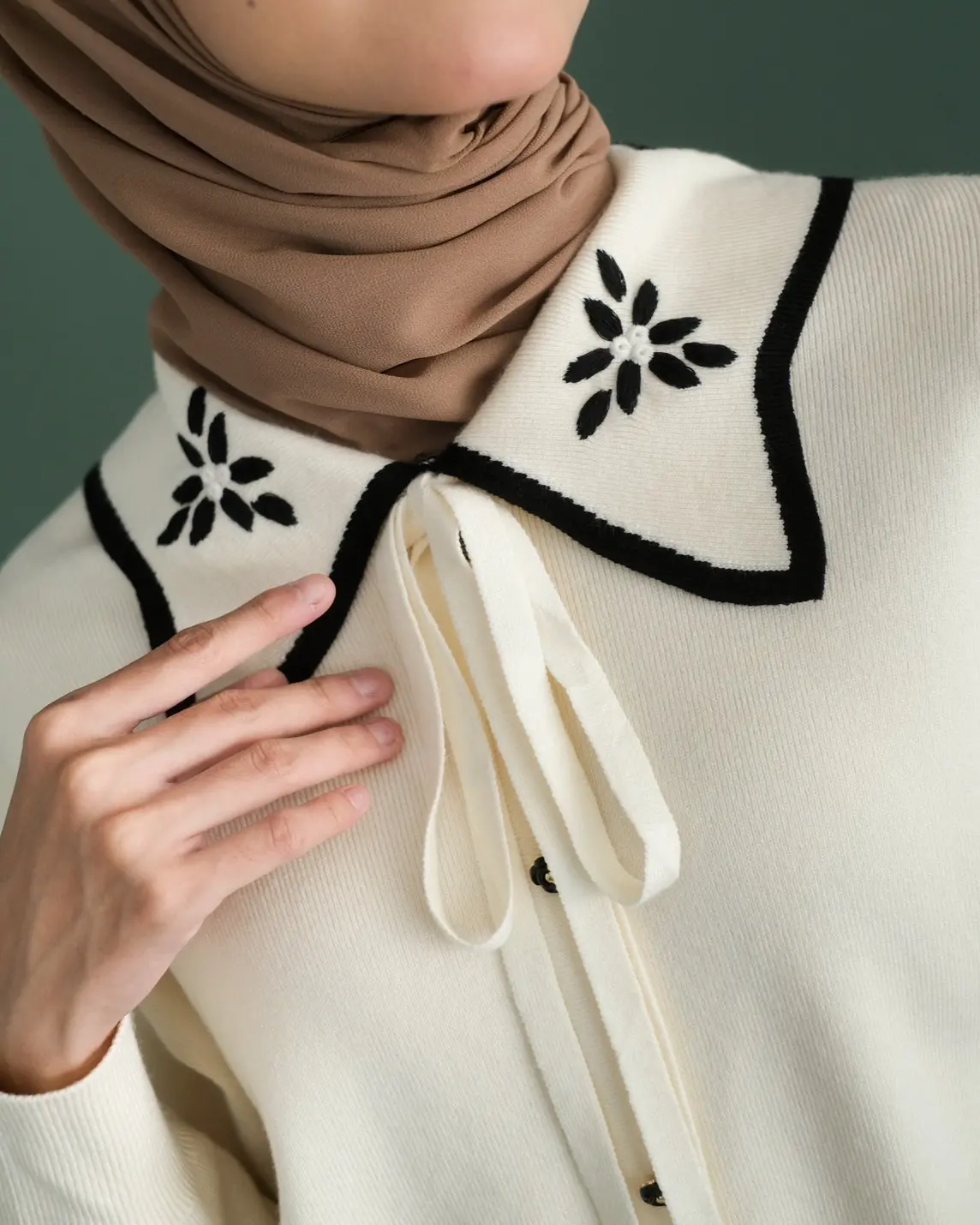 Aliza Longsleeve Kode 147 Ivory - Image 3