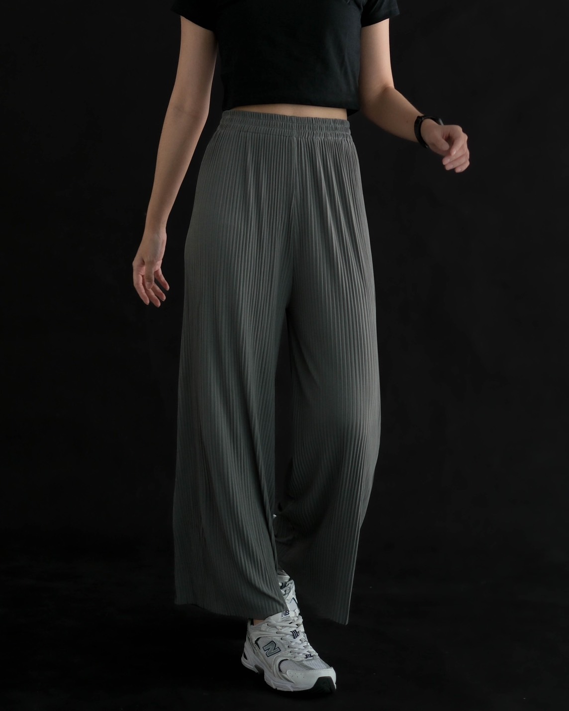 Ayeisha Plisket Pants Kode 130 Dark Grey - Image 2