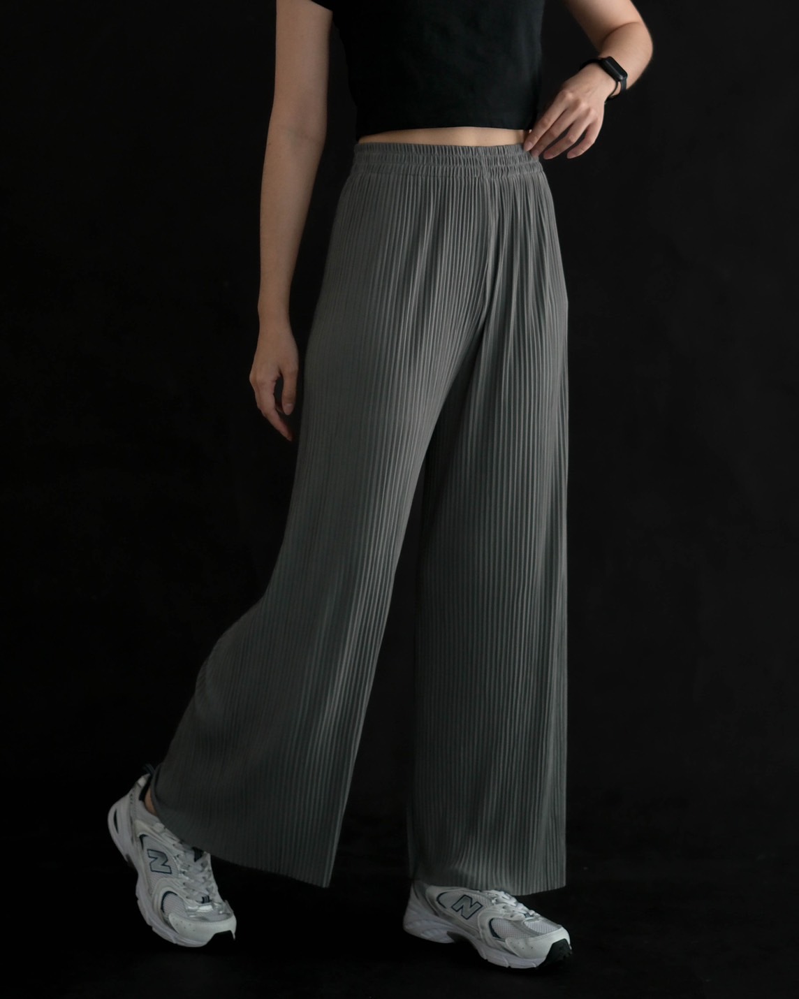 Ayeisha Plisket Pants Kode 130 Dark Grey - Image 3
