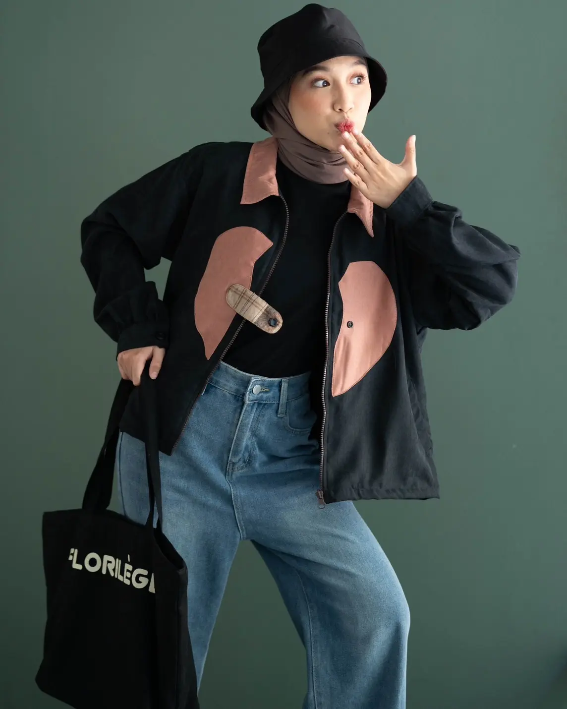 Droopy Jacket Black - Image 2