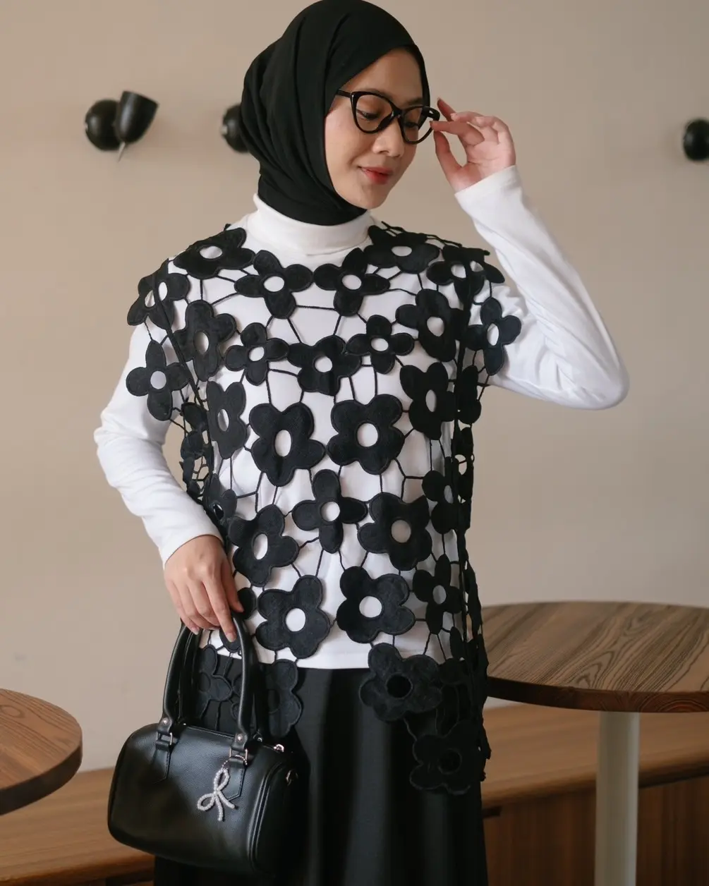 Ezria Vest Kode 79 Black - Image 2