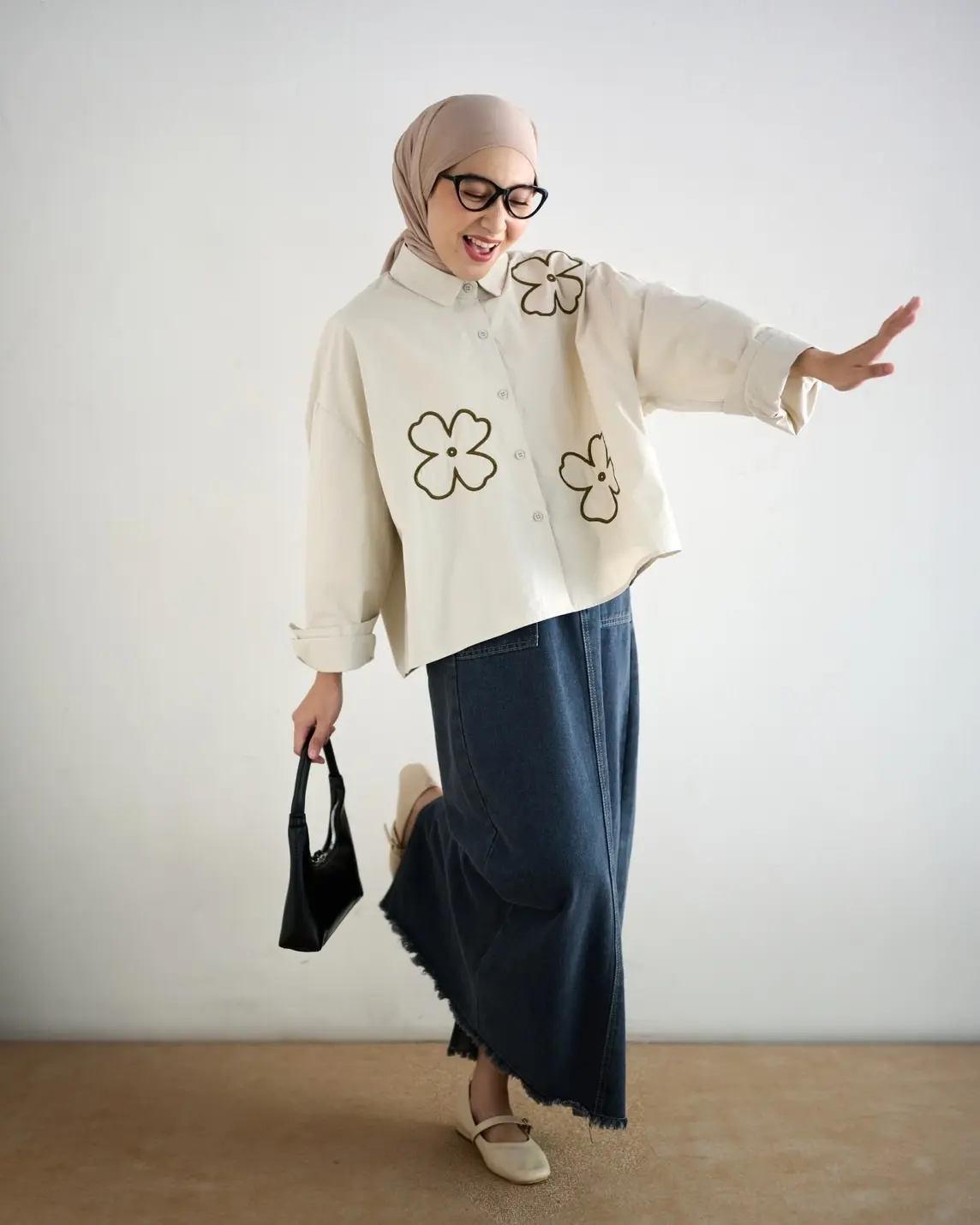 Thistle Shirt Kode 115 Beige - Image 2