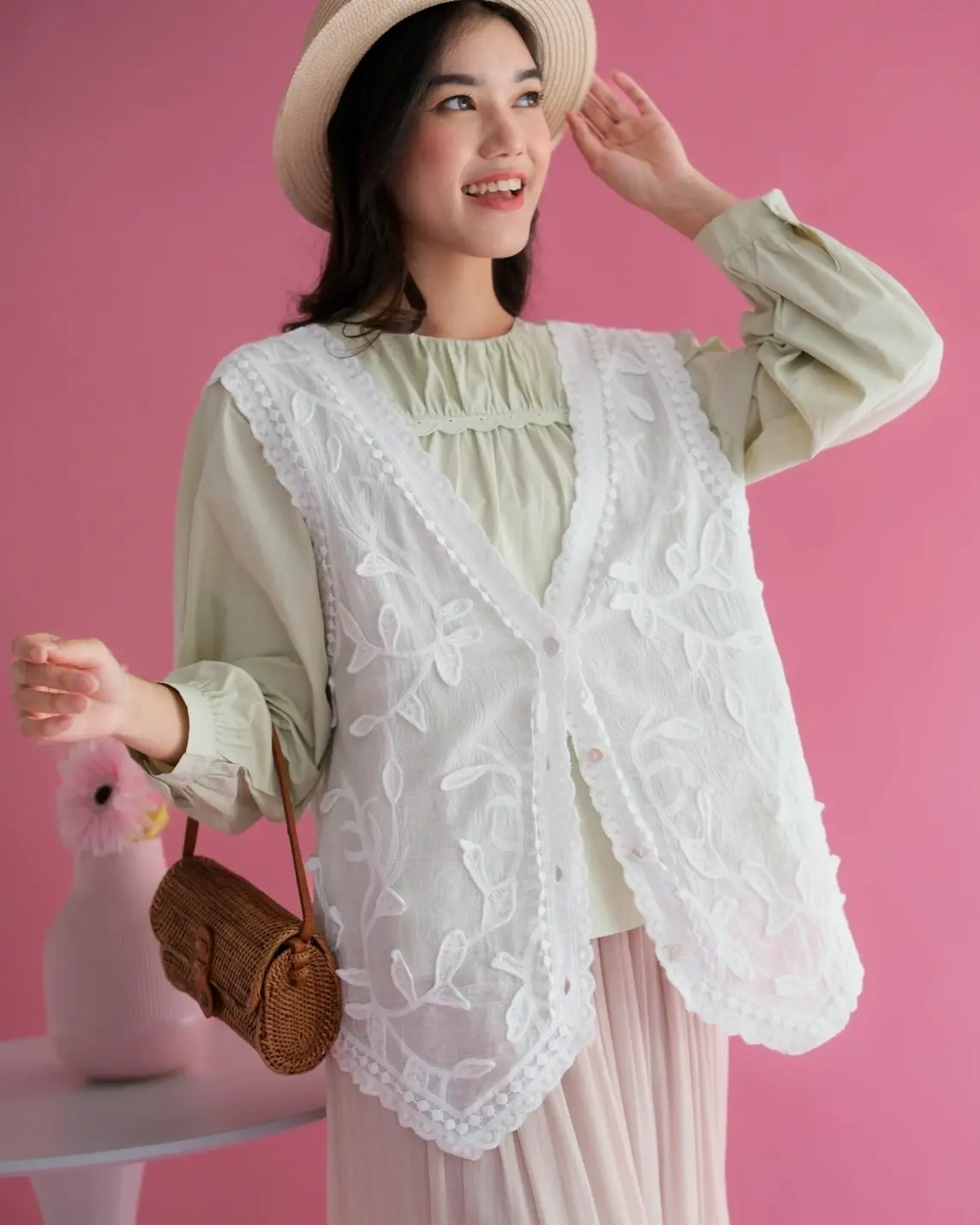 Yasha Vest Kode 120B Broken White