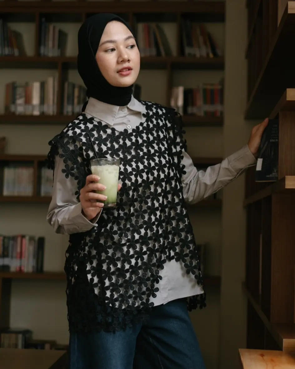 Calumia Vest Kode 2C Black
