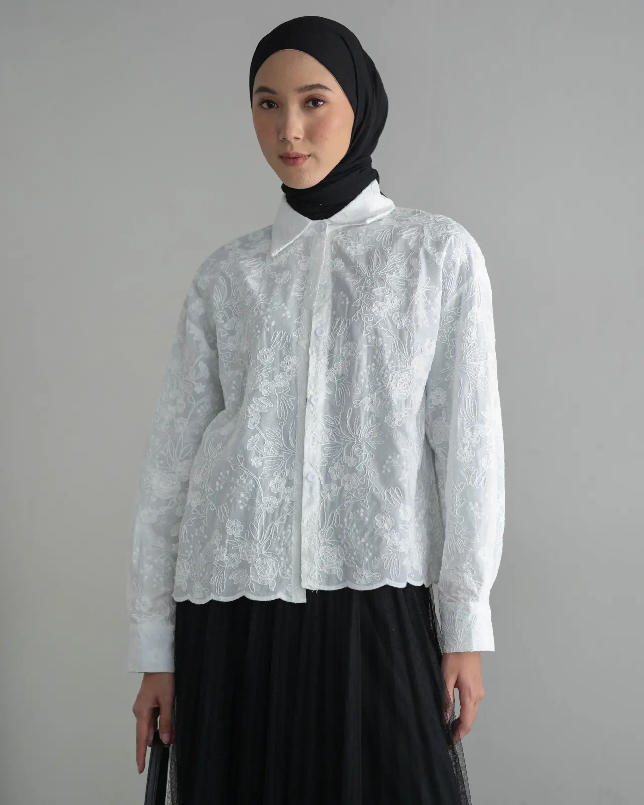 Oenzi Shirt Kode 234A / 9060 Broken Whte - Image 2