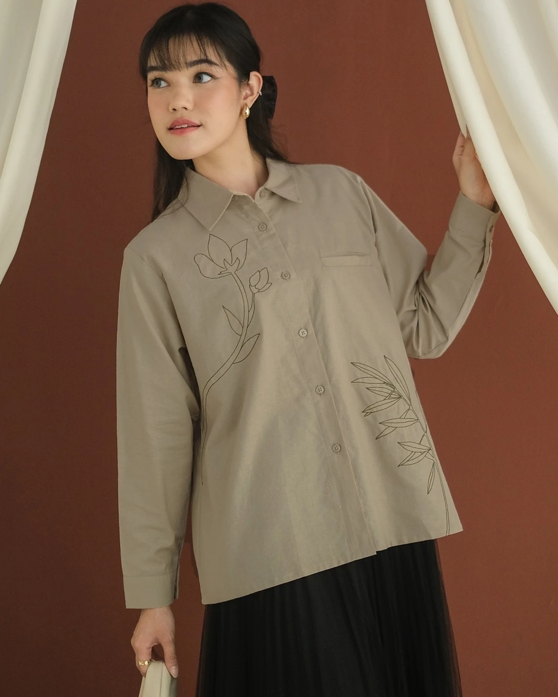 Diali Shirt Khaki - Image 2