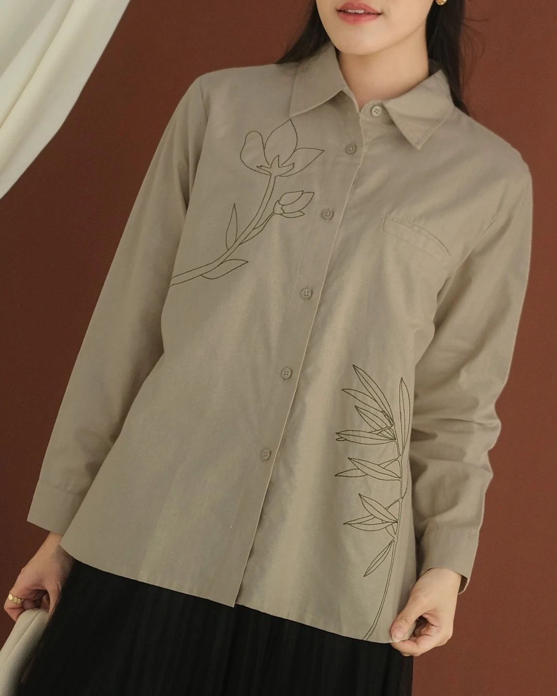 Diali Shirt Khaki - Image 4