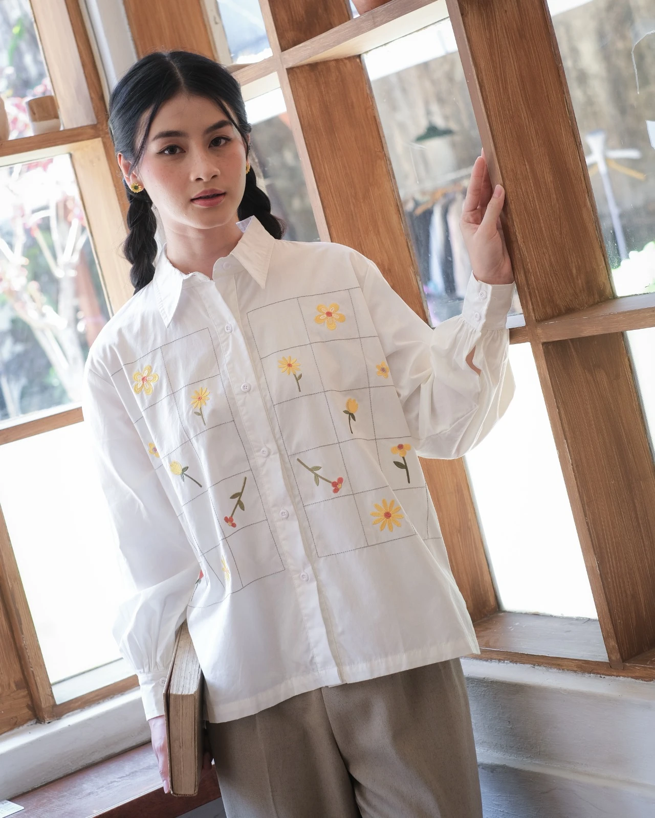 Rishi Shirt Broken White