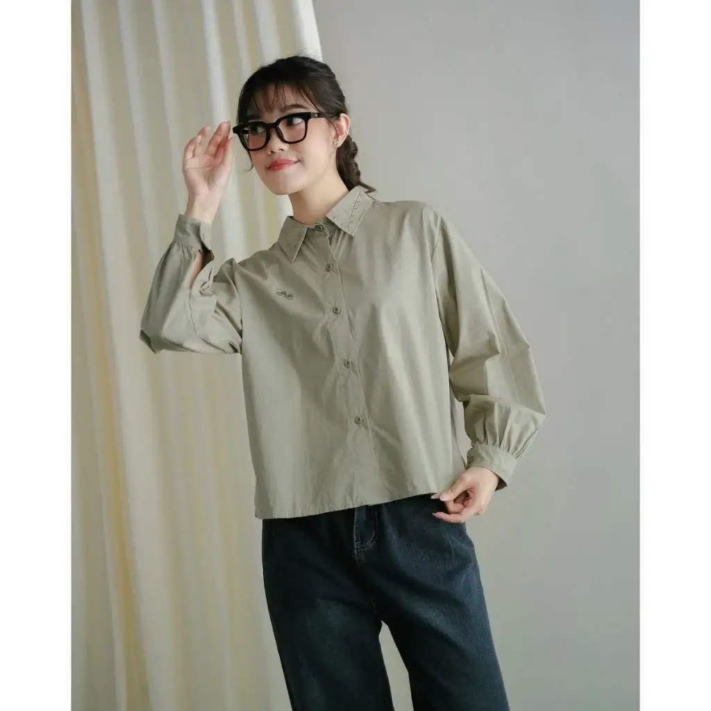 Alternative view of Vals Shirt Sage Green