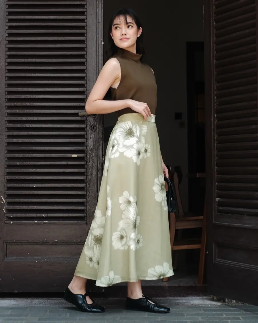 Elory Skirt Sage Green - Image 2