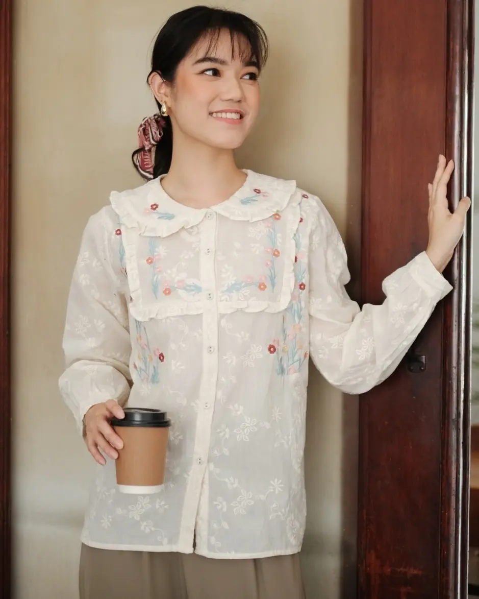 Alternative view of Shavina Shirt Kode 55A