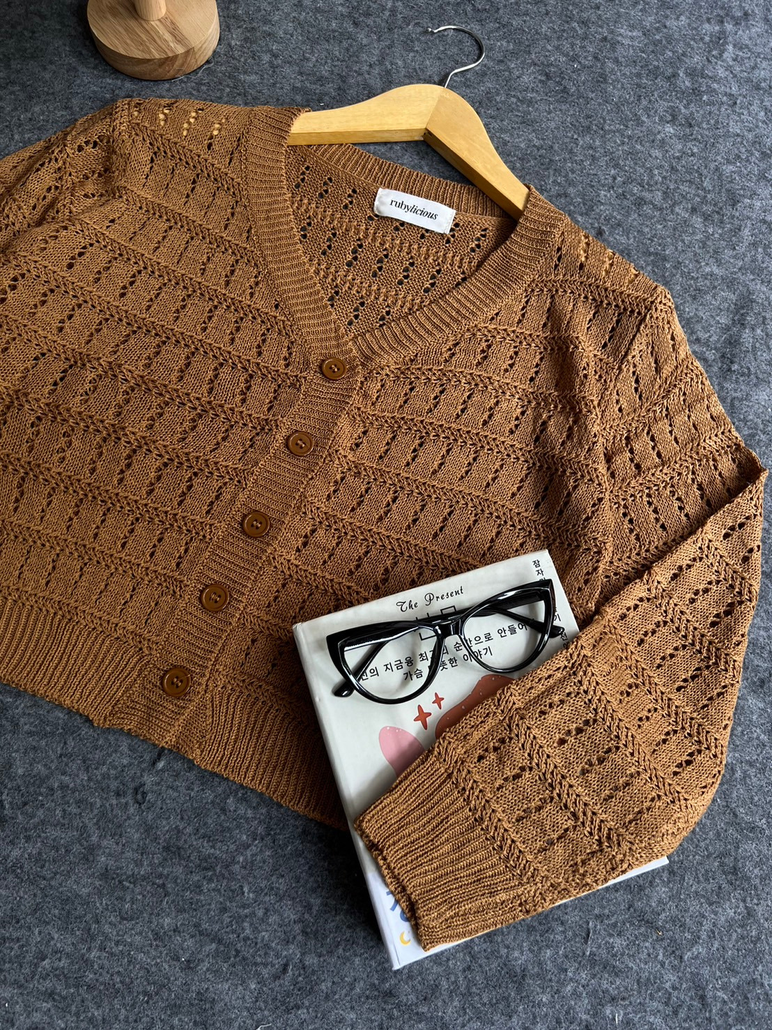 Tyara Cardigan Kode 198B Brown