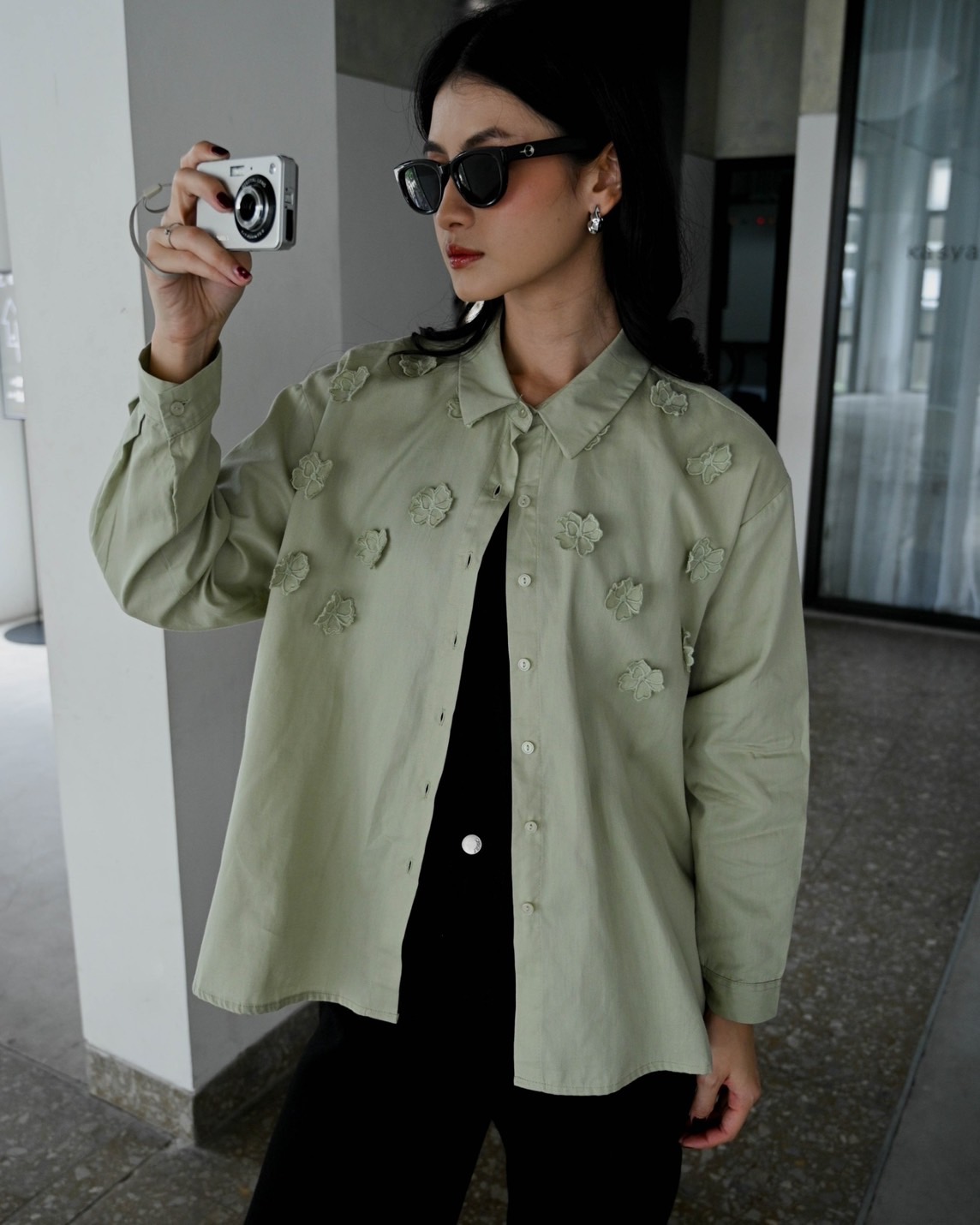 Fiana Shirt Kode 20263-1 Light Sage - Image 3