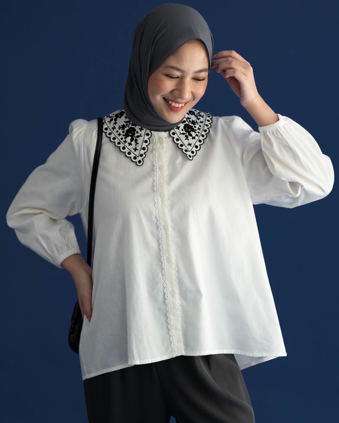 Harsika Shirt Kode 20232-1 Broken White