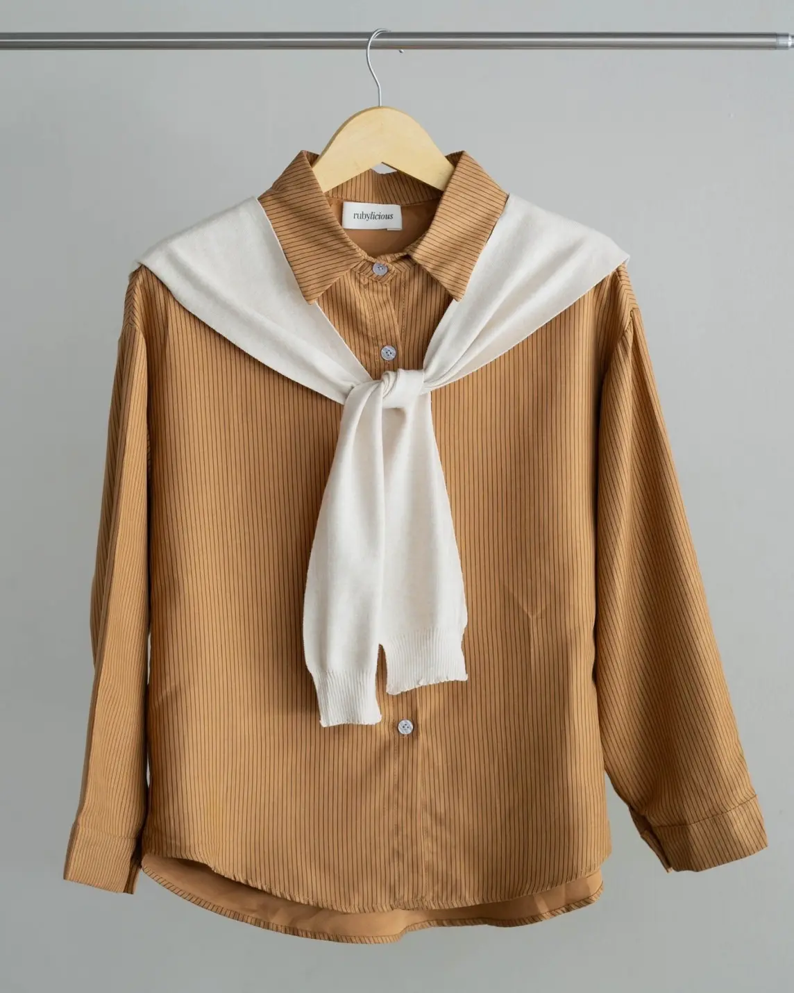 Akeyla Shirt Kode 141B Milo-Beige - Image 2