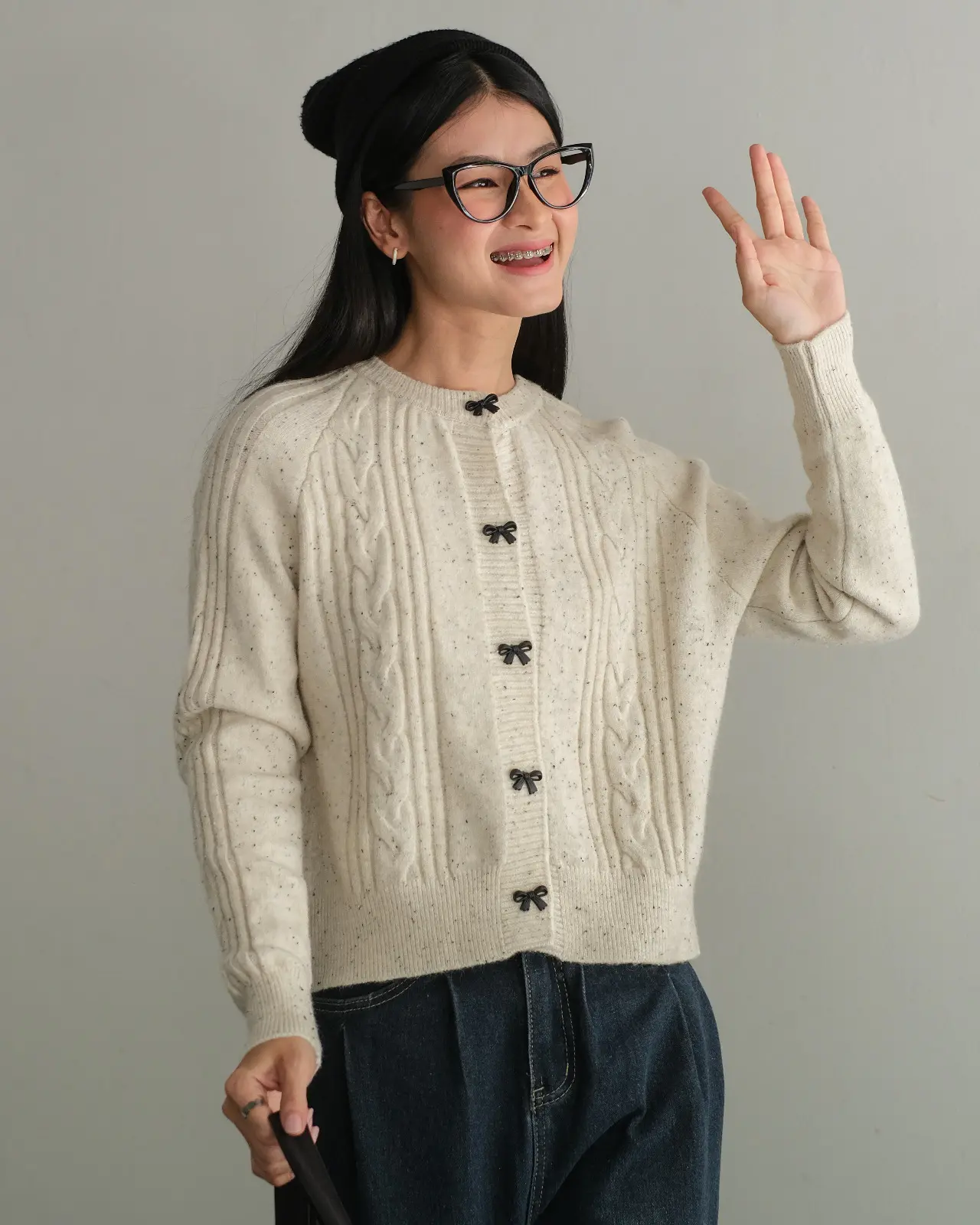 Frisca Cardigan Kode 240C Beige