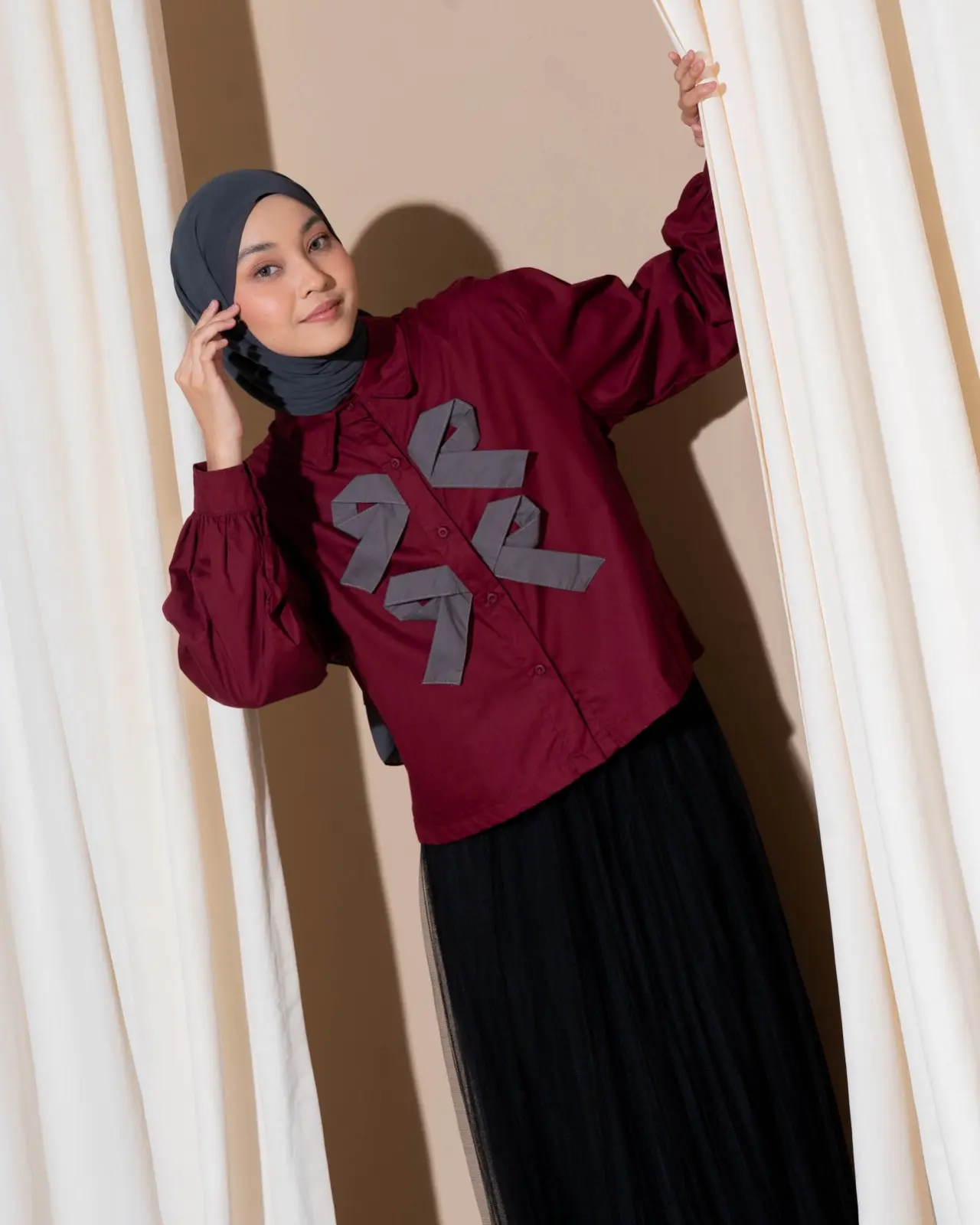 Alternative view of Soljin Shirt Maroon