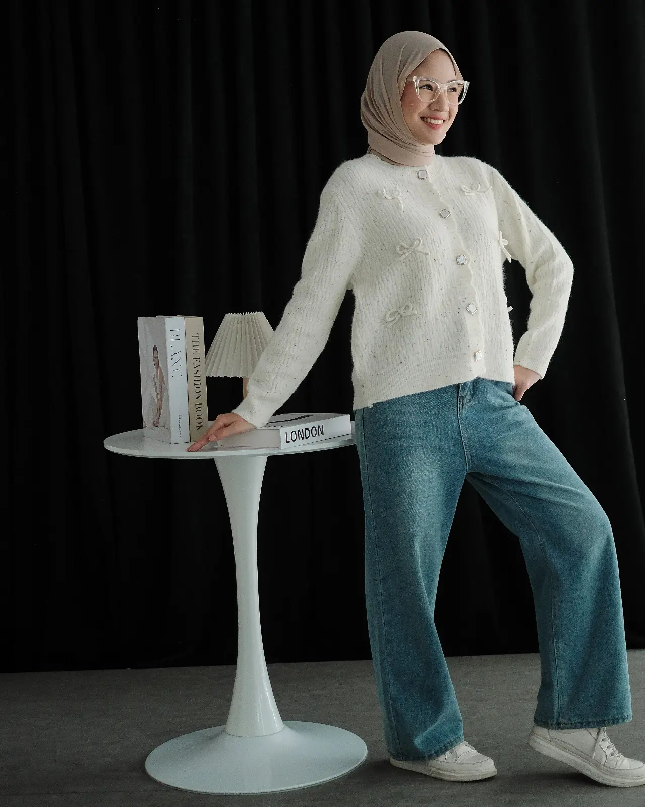 Cyra Cardigan Kode 270C Ivory - Image 3