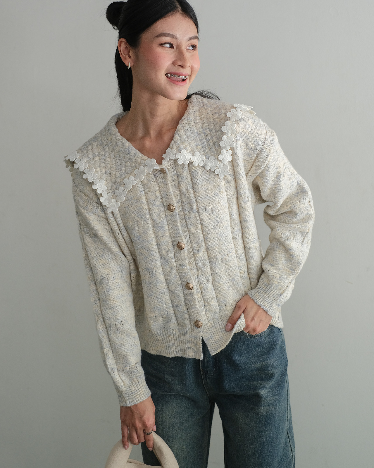 Hazkiya Cardigan Kode 261C Ivory