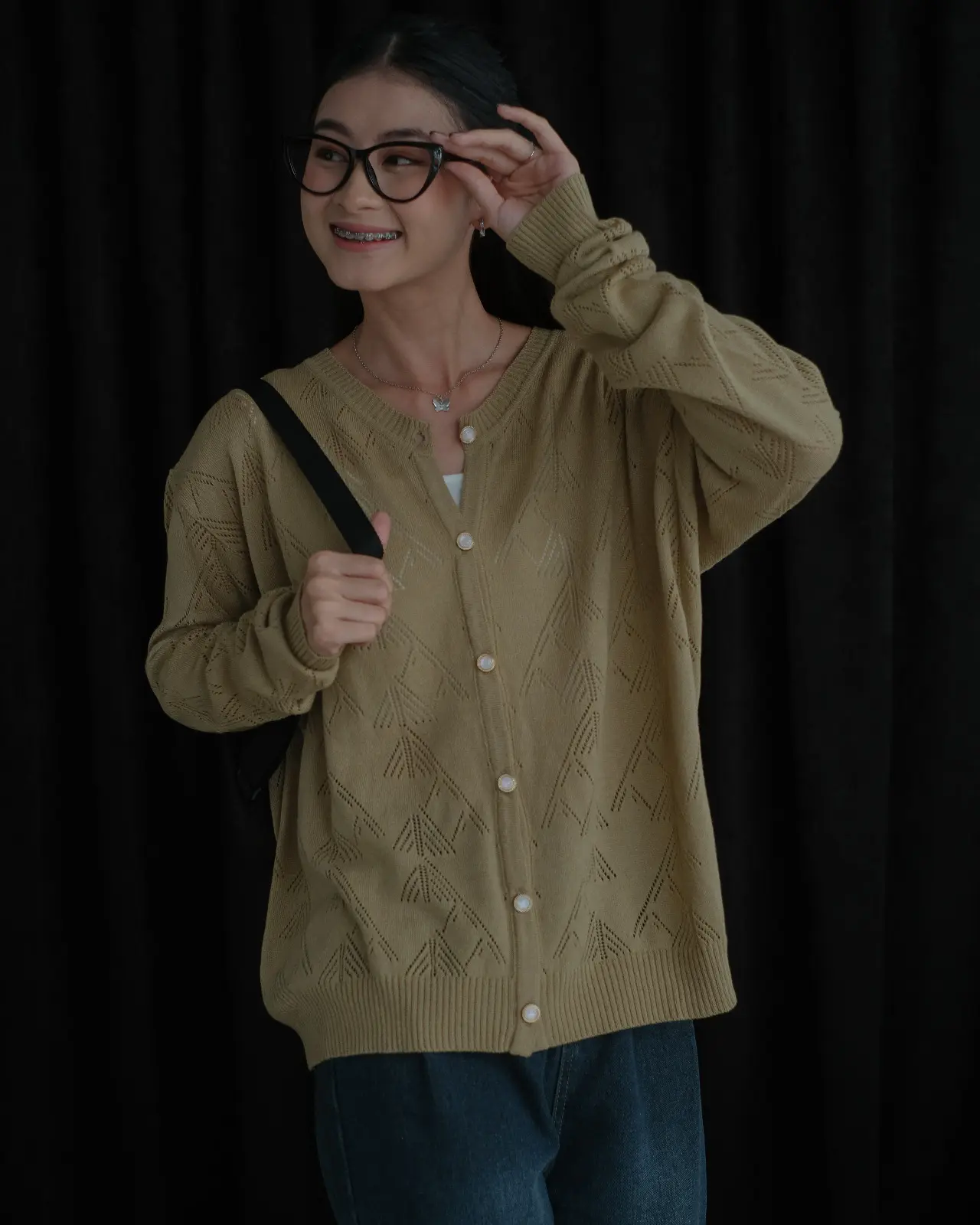 Leyvria Cardigan Khaki - Image 2