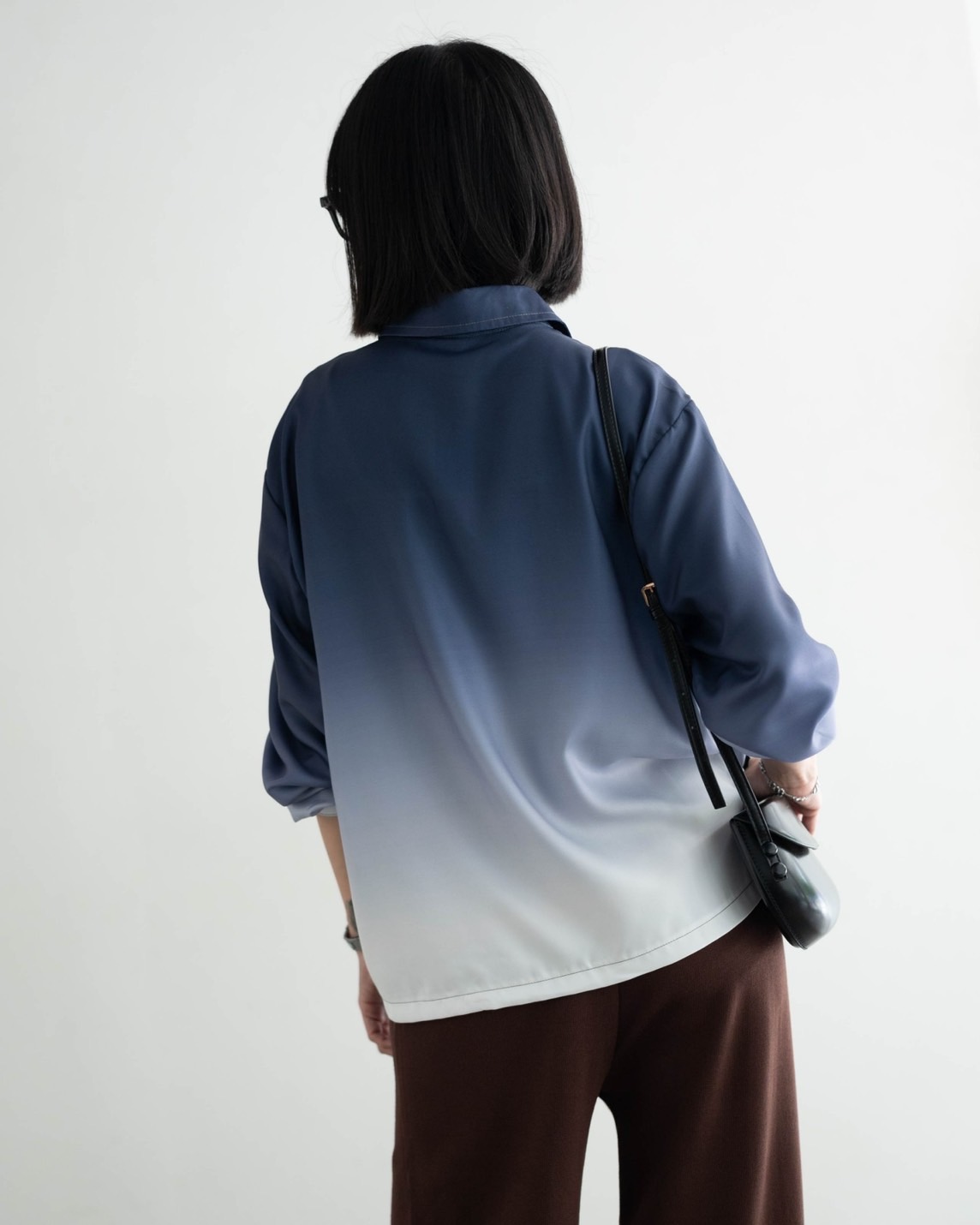 Gradient Shirt Navy - Image 4