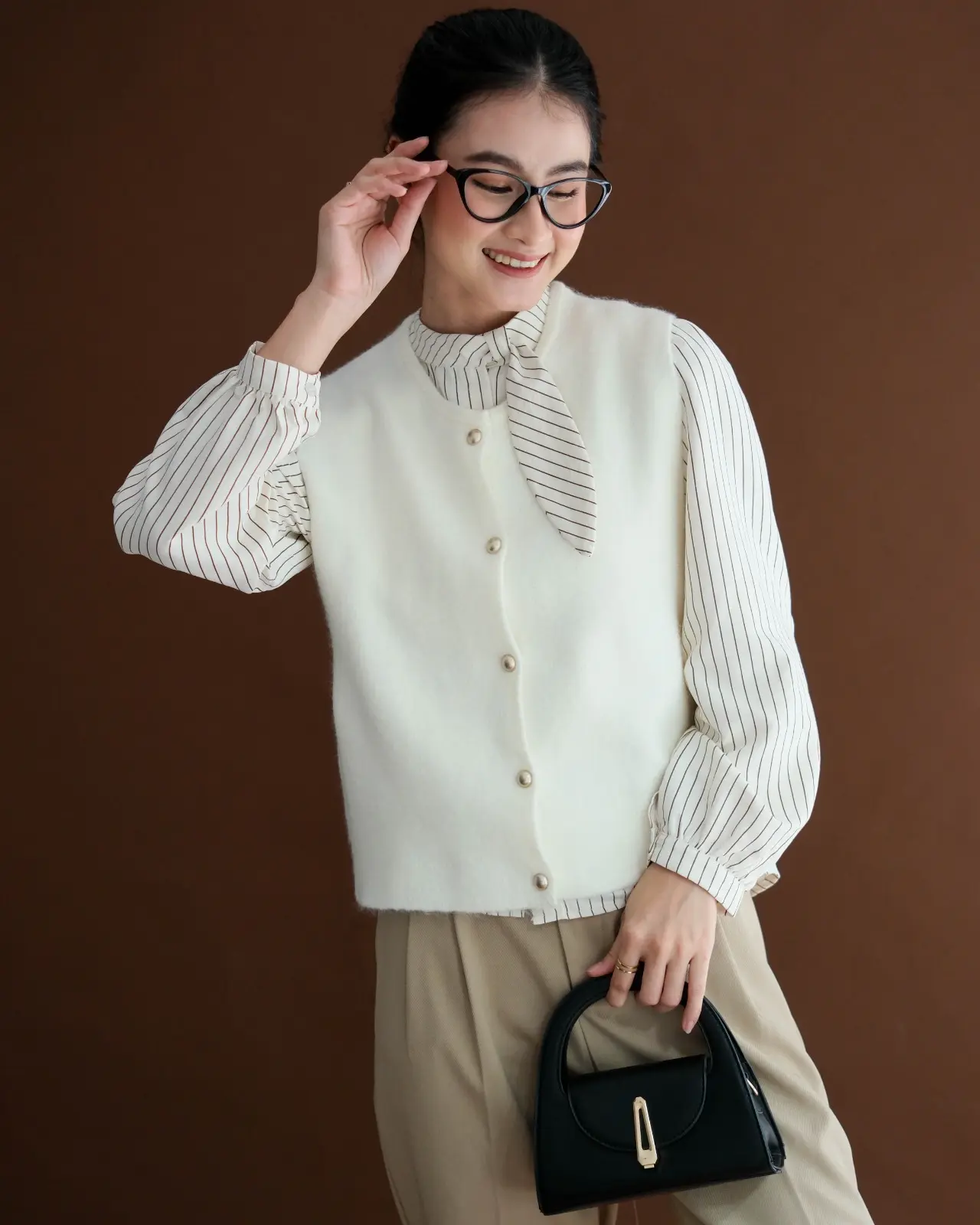 Xaviera Set Kode 214D Broken White