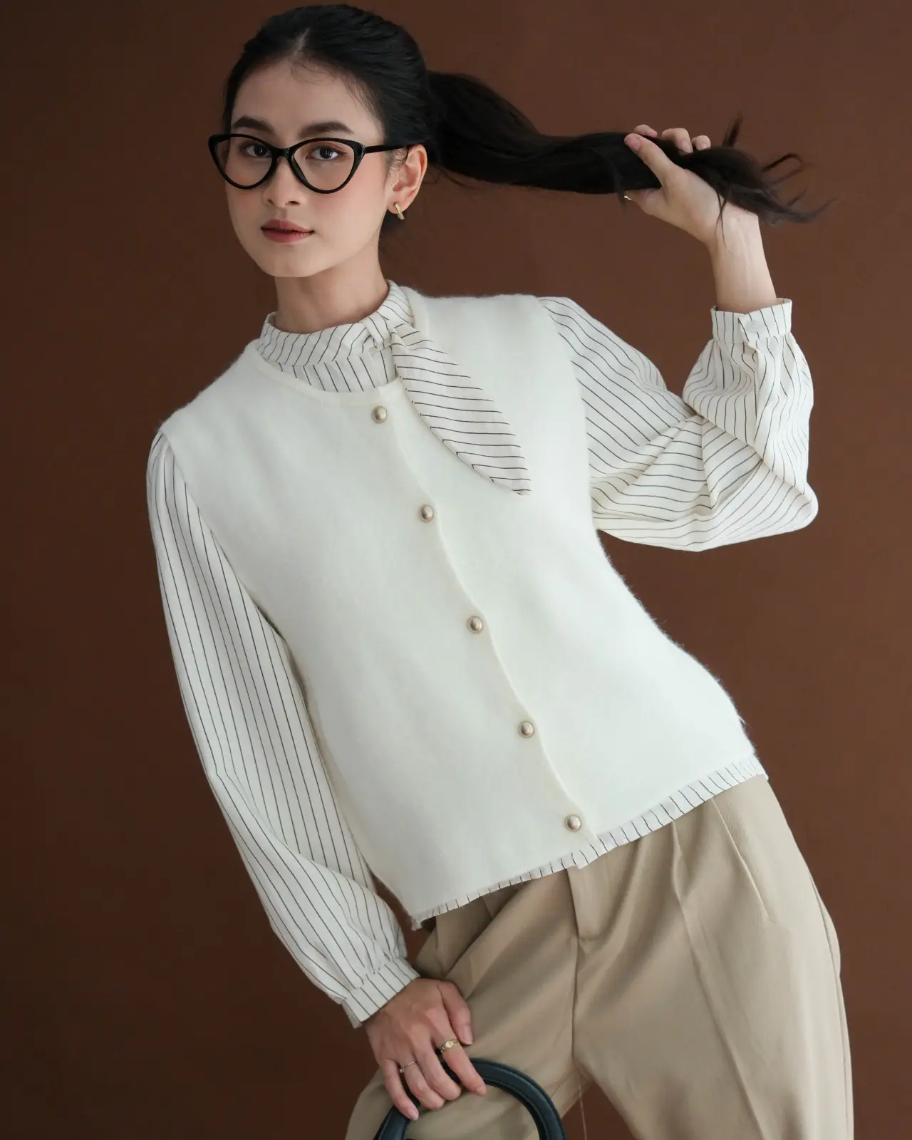 Xaviera Set Kode 214D Broken White - Image 3