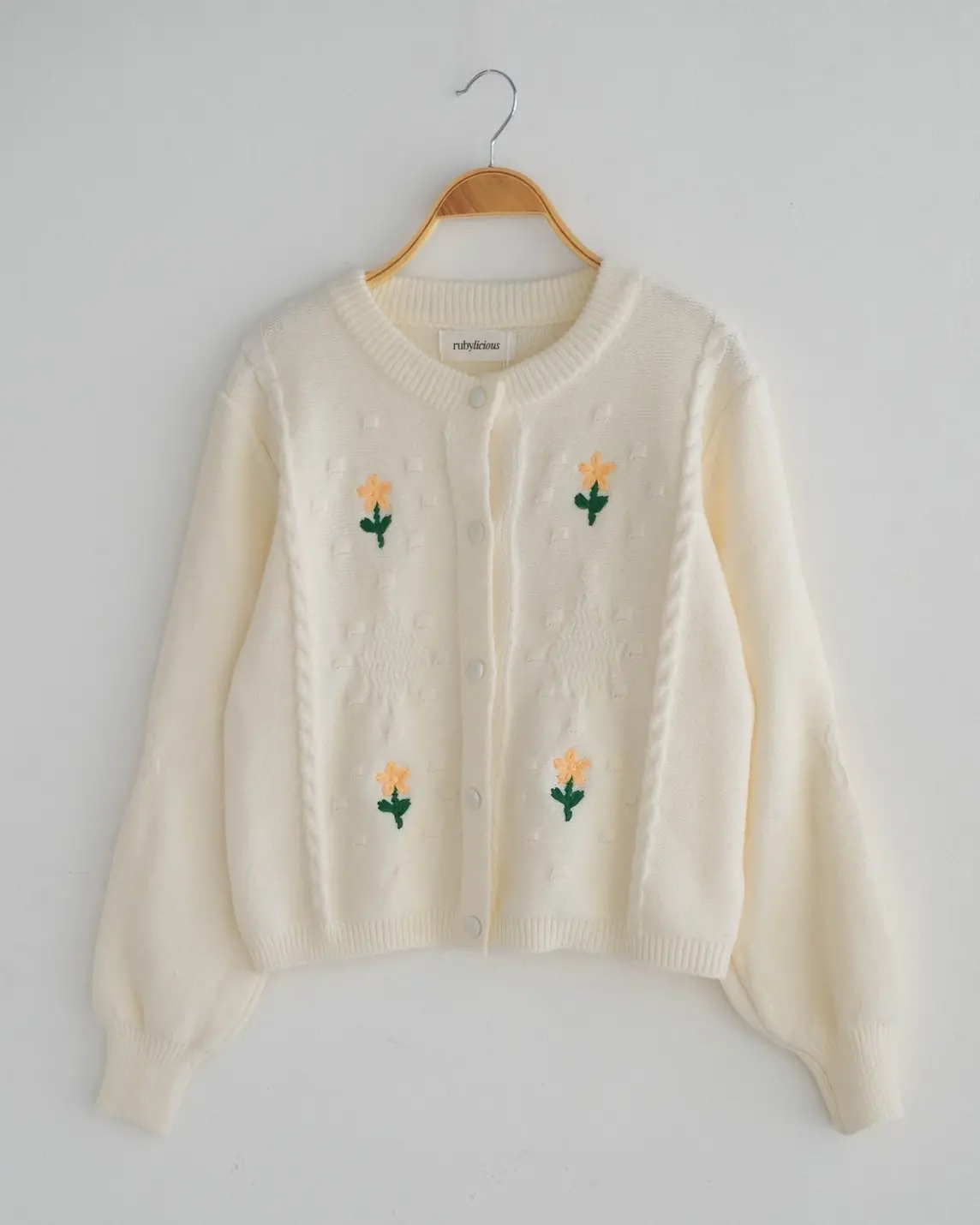 Ocena Cardi Kode 219D Ivory