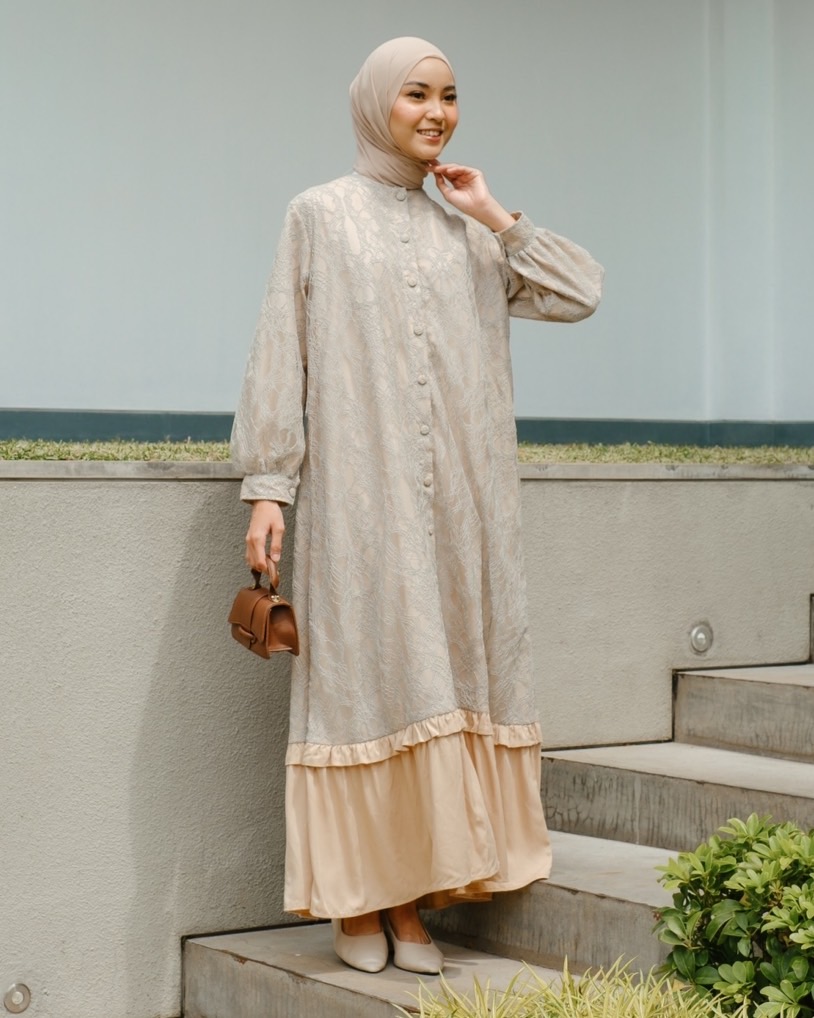 Arabella Maxi Dress Grey - Image 2