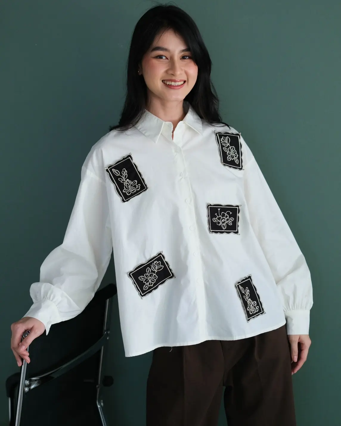 Deani Shirt Kode 20311 Broken White