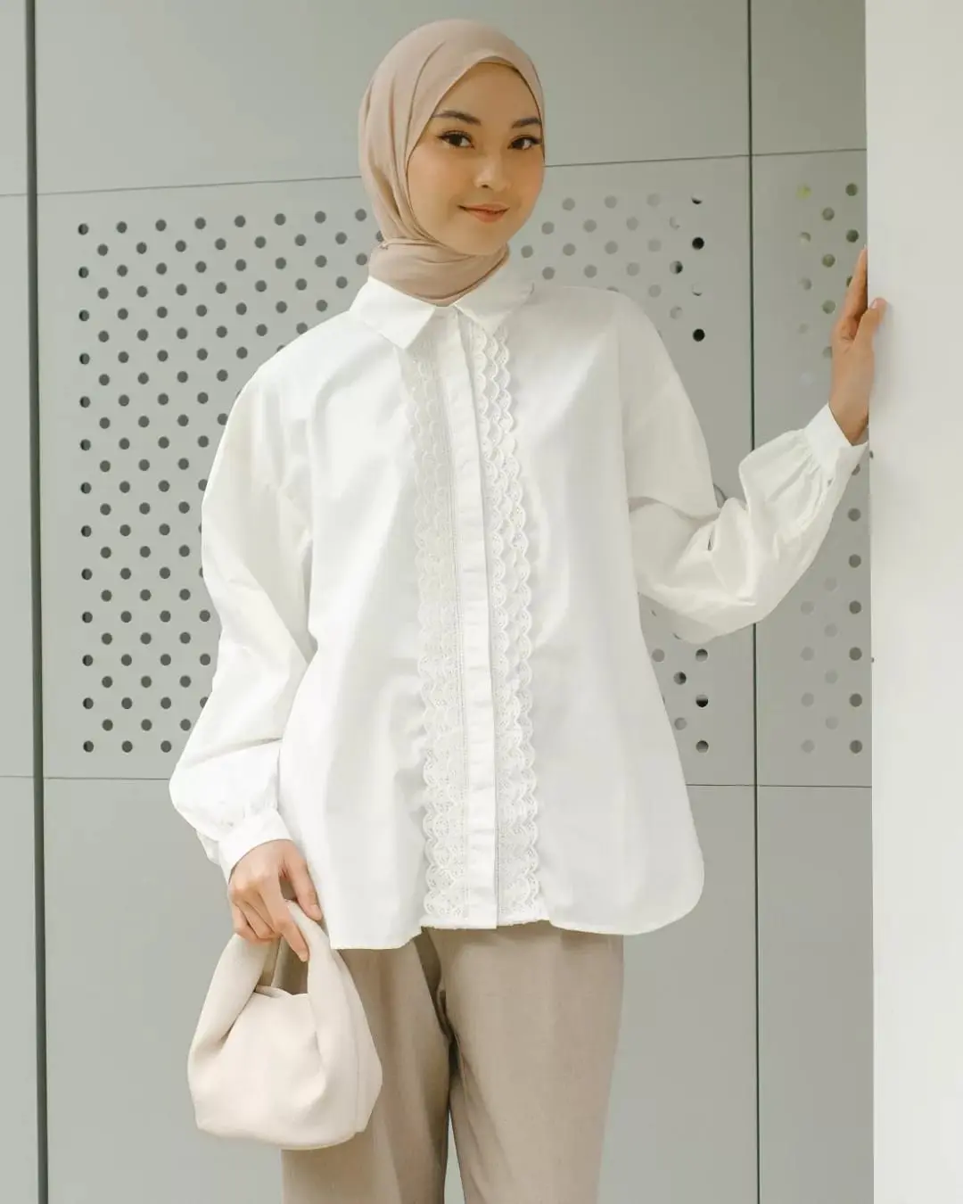 Mara Shirt Broken White