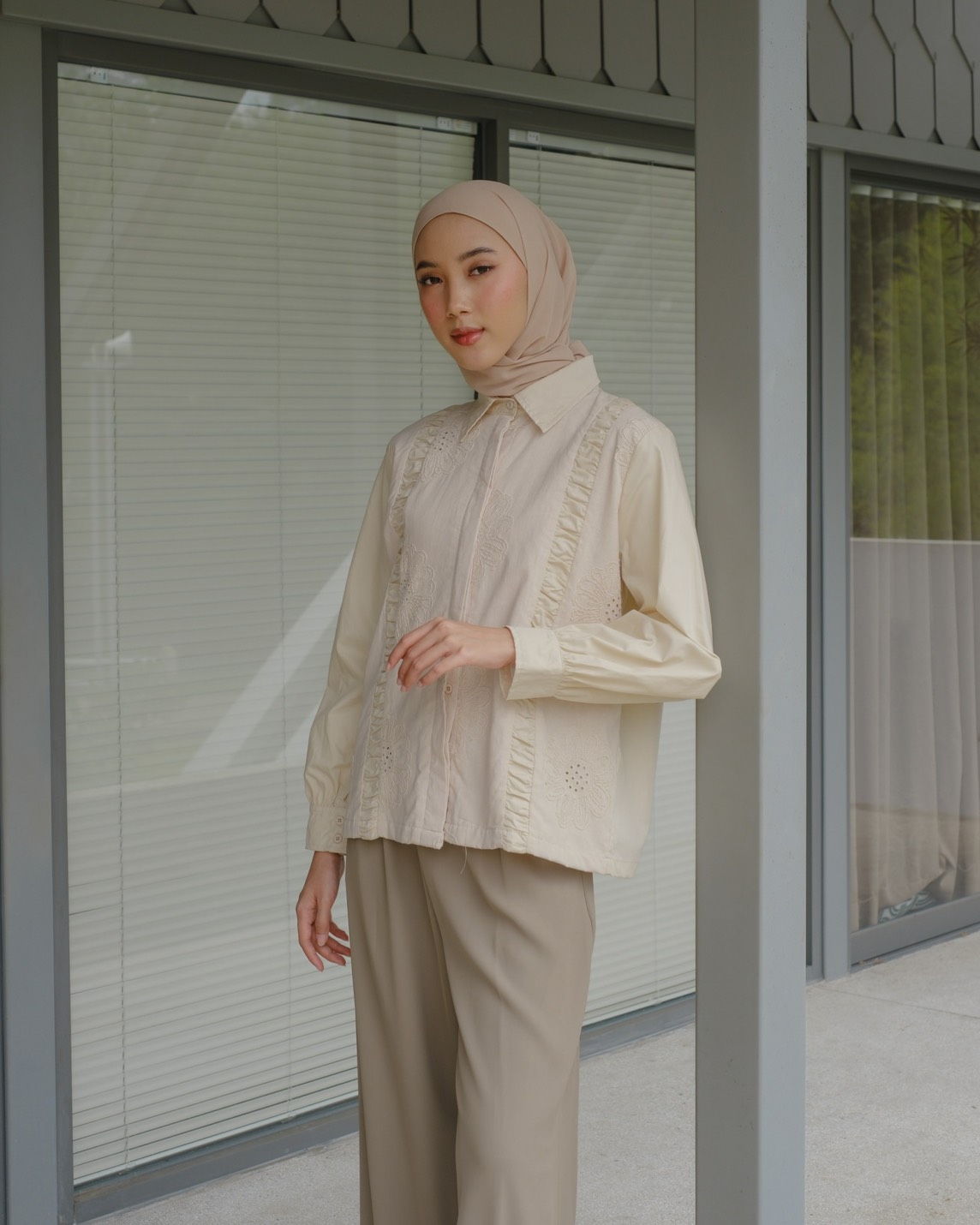 Noya Shirt Cream - Image 2