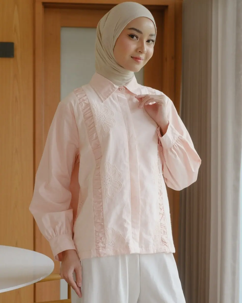 Noya Shirt Pink - Image 3